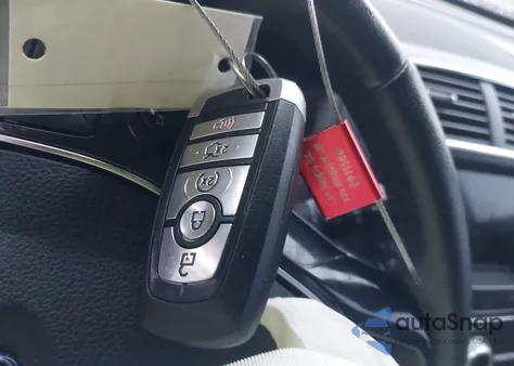 2018 Ford Explorer Limited z USA, uszkodzony, nr VIN 1FM5K7F87JGB78238